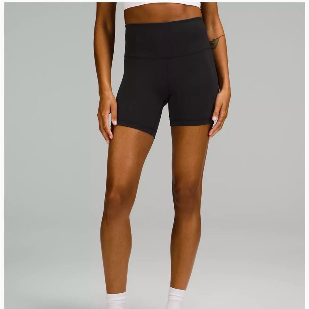 Lululemon Wunder Train High-Rise short
